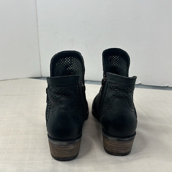 Sterling River Boots Co perfect little black booties size 9 - Picture 3 of 8